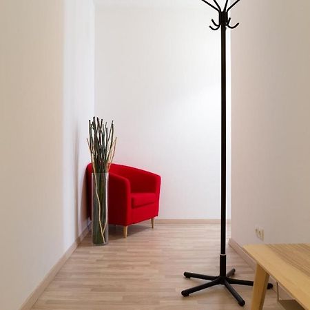Great Tourist And Business Apartment Near Center Bratislava Exterior foto