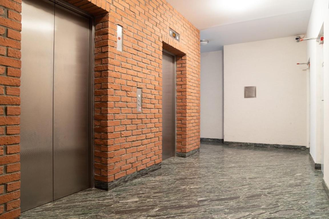 Great Tourist And Business Apartment Near Center Bratislava Exterior foto